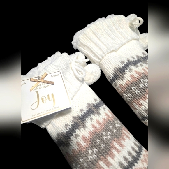 Joy slipper socks with grippers size 4-10 - Picture 2 of 4